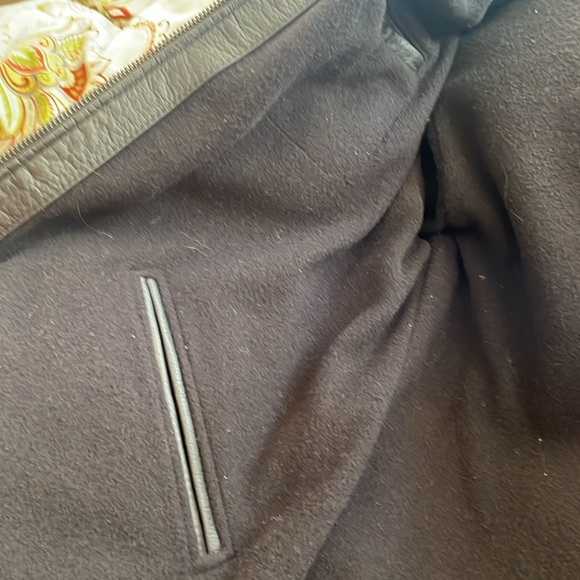 NWT Kenneth Cole Reversible Brown Leather Jacket with Fleece Inside- Medium - Picture 6 of 16